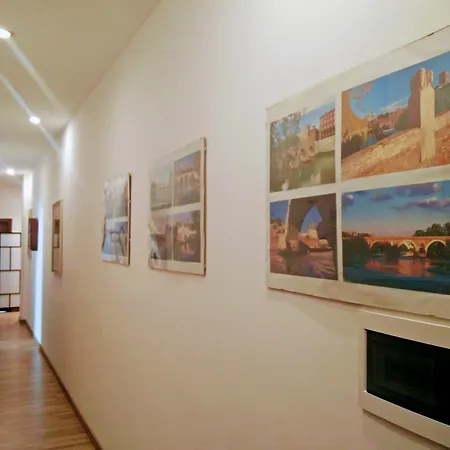 בית הארחה Center