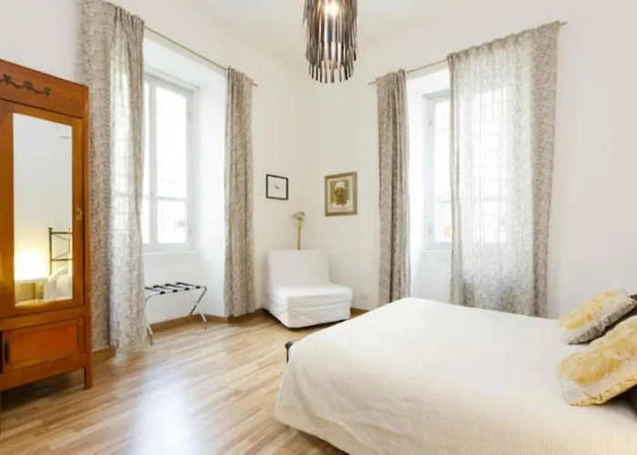 ゲストハウス Center